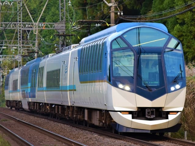 難波→伊勢市、近鉄特急で子連れミルク準備【関西発子連れ電車旅】